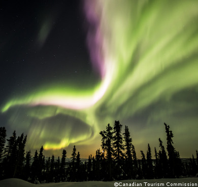 ski holidays in canada, yukon, eagle plains, northern lightss