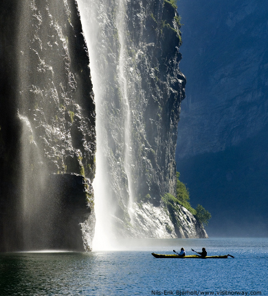 norwegian fjords, kayaking on a fjord, summer holidays in norway, norway ski resorts in summer