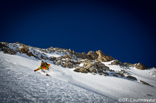 ski holidays in courmayeur, aosta valley, freestyle off-piste skiing in courmayeur