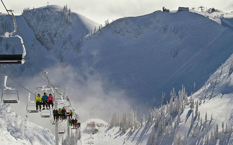 off piste skiing in fernie, british columbia