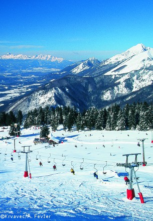 krvavec ski resort, slovenia, julian alps, ski holidays in krvavec, skiing