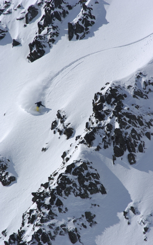 off-piste skiing at arinsal, arcalis