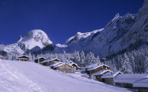 ski-in ski-out chalets in pralognan