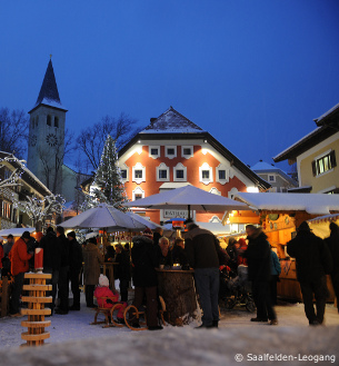 Saalfelden town square at christmas