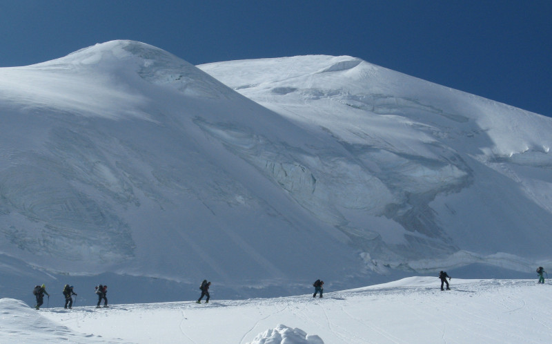 saas fee alphubel ski tour