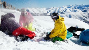 saint lary soulan children playing