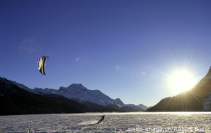 snowkiting on silvaplana lake