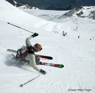 tignes - skiing grand motte glacier