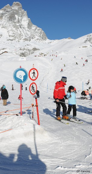 skiing in Valtournenche